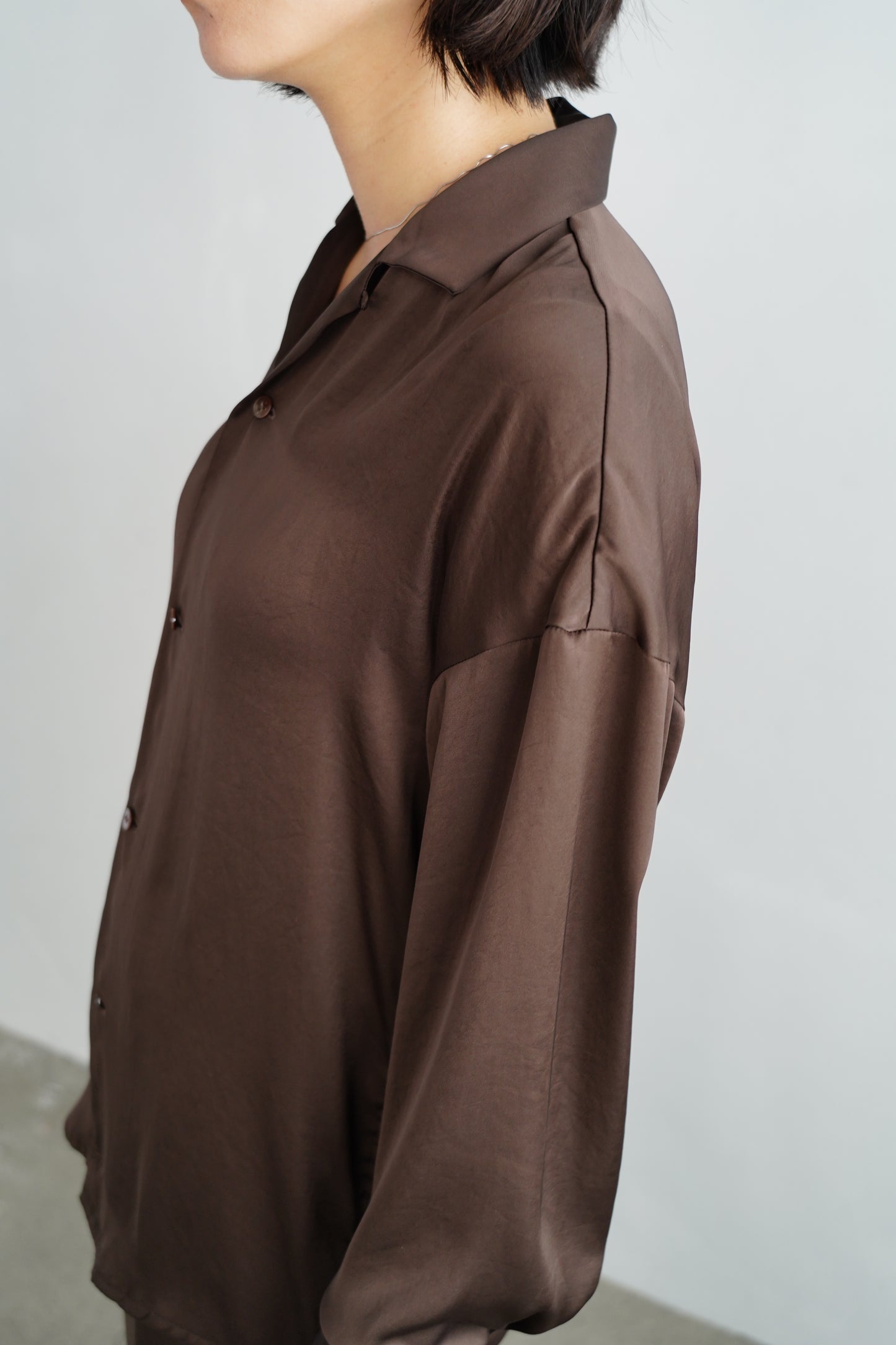 Open Collar Satin Shirts / BROWN -5月23-28日発送-