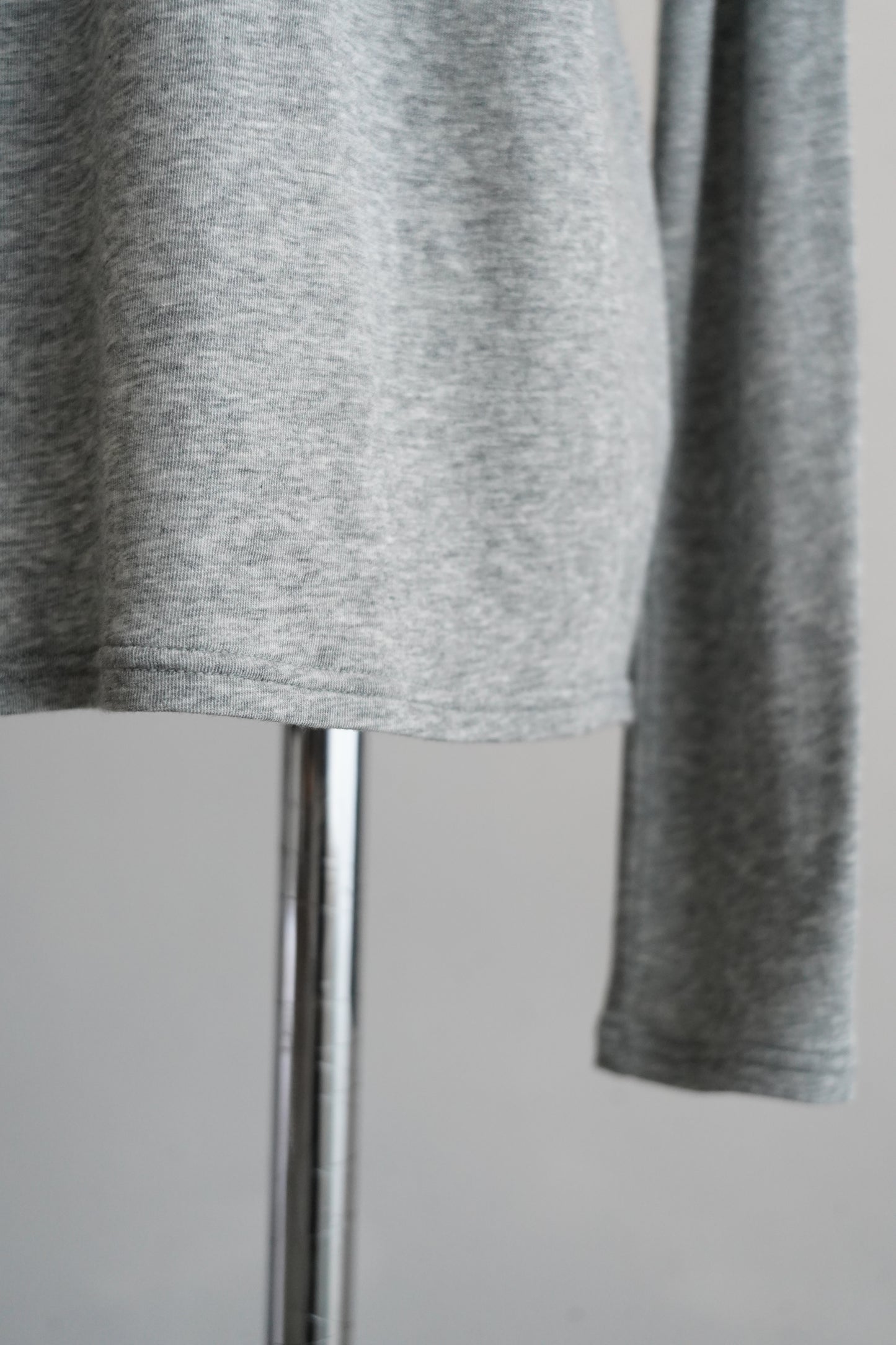 Powdery Pullover / LIGHTGRAY