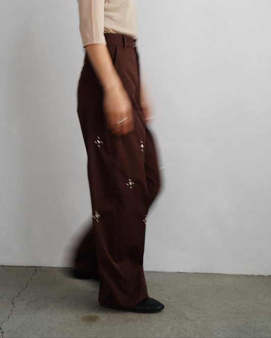 Studs Chino Pants / BROWN -9月30日発送-