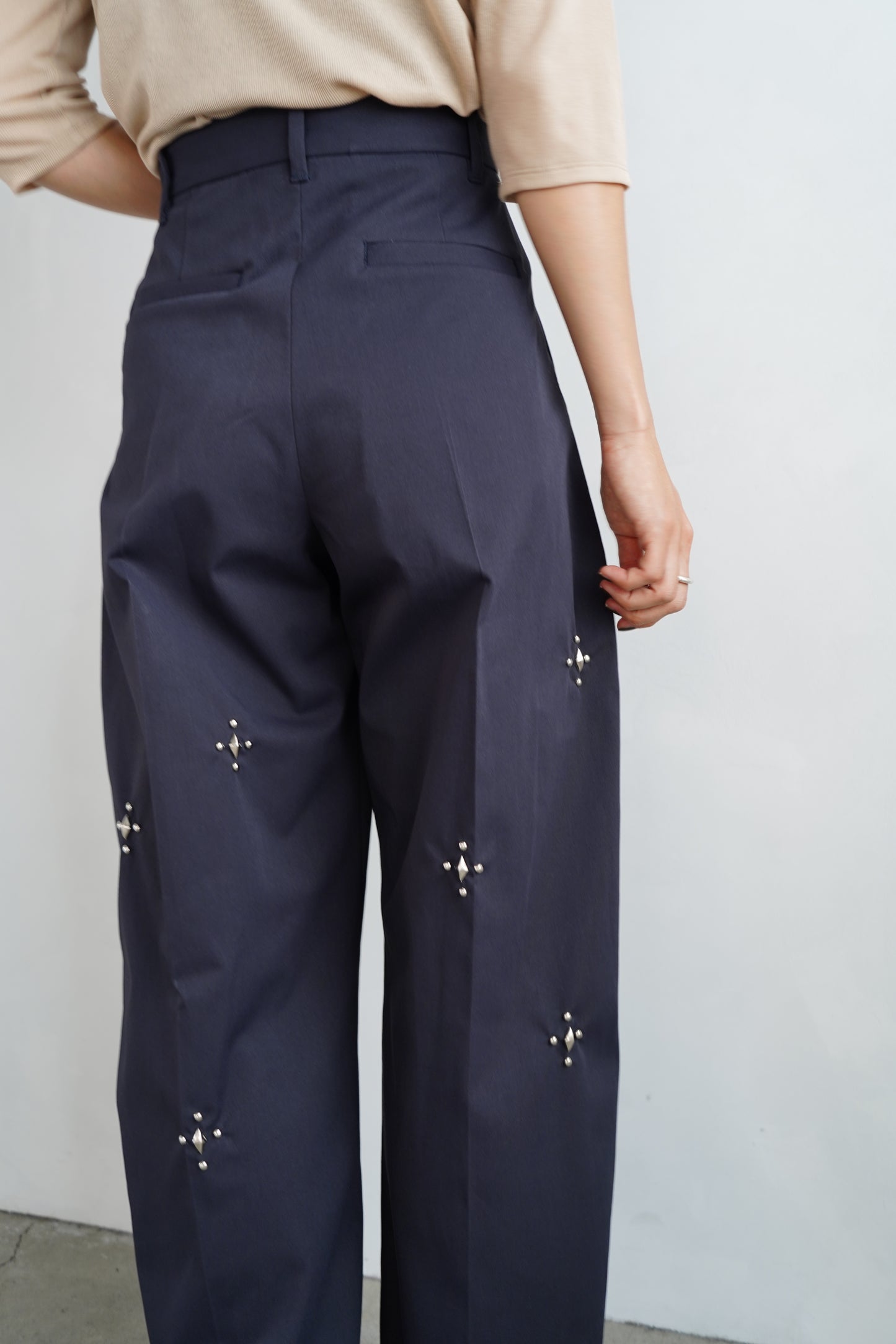 Studs Chino Pants / NAVY -9月30日発送-