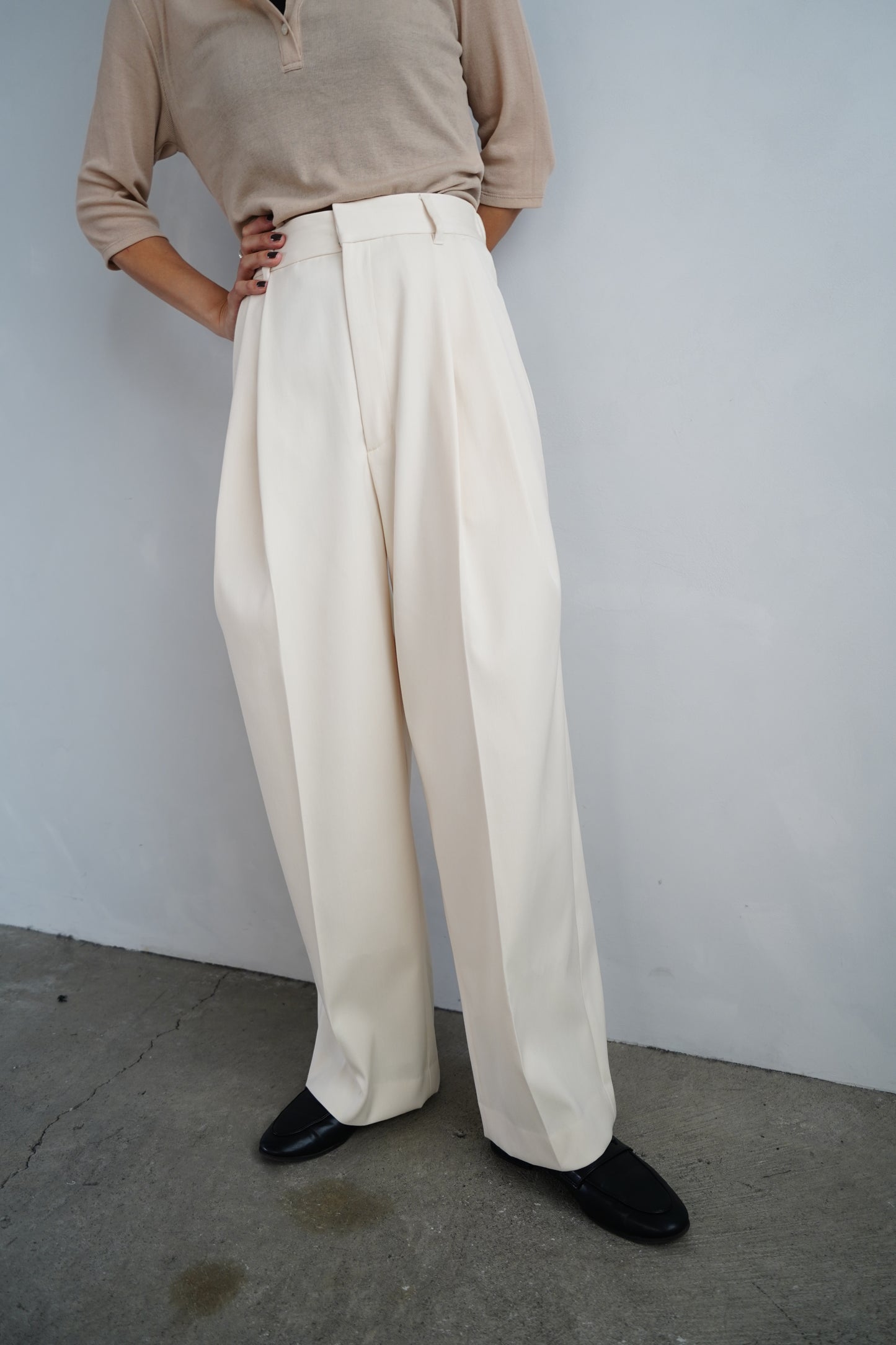 Wool Tuck Pants / OFFWHITE -10月20日発送-