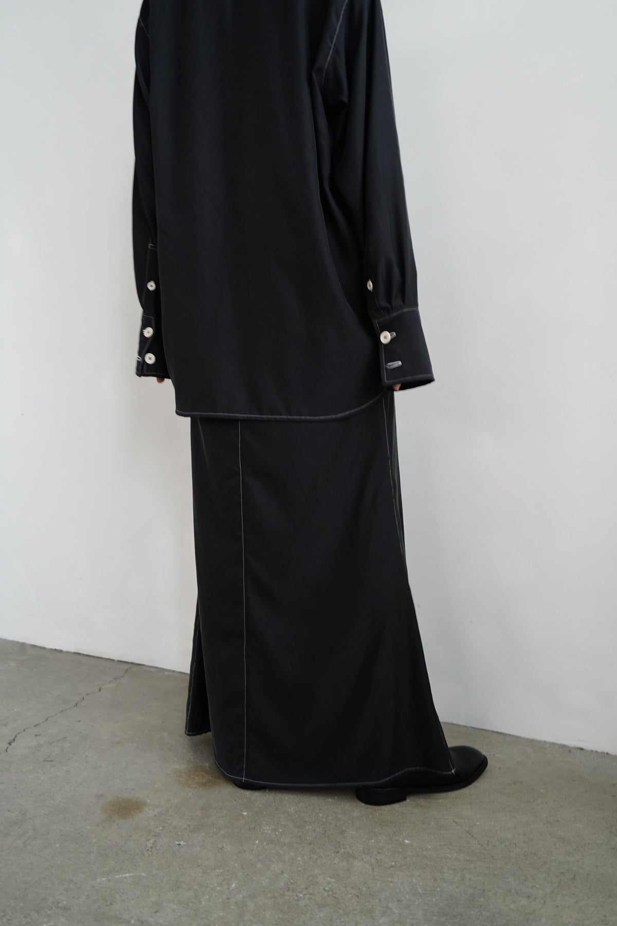 Fibril Chambray Skirt / BLACK -9月30日発送-