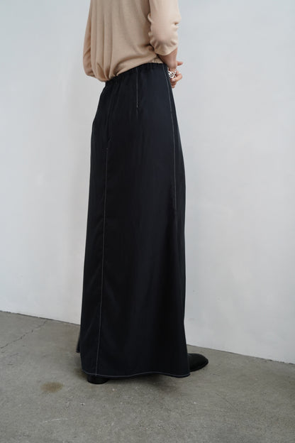 Fibril Chambray Skirt / BLACK -9月30日発送-