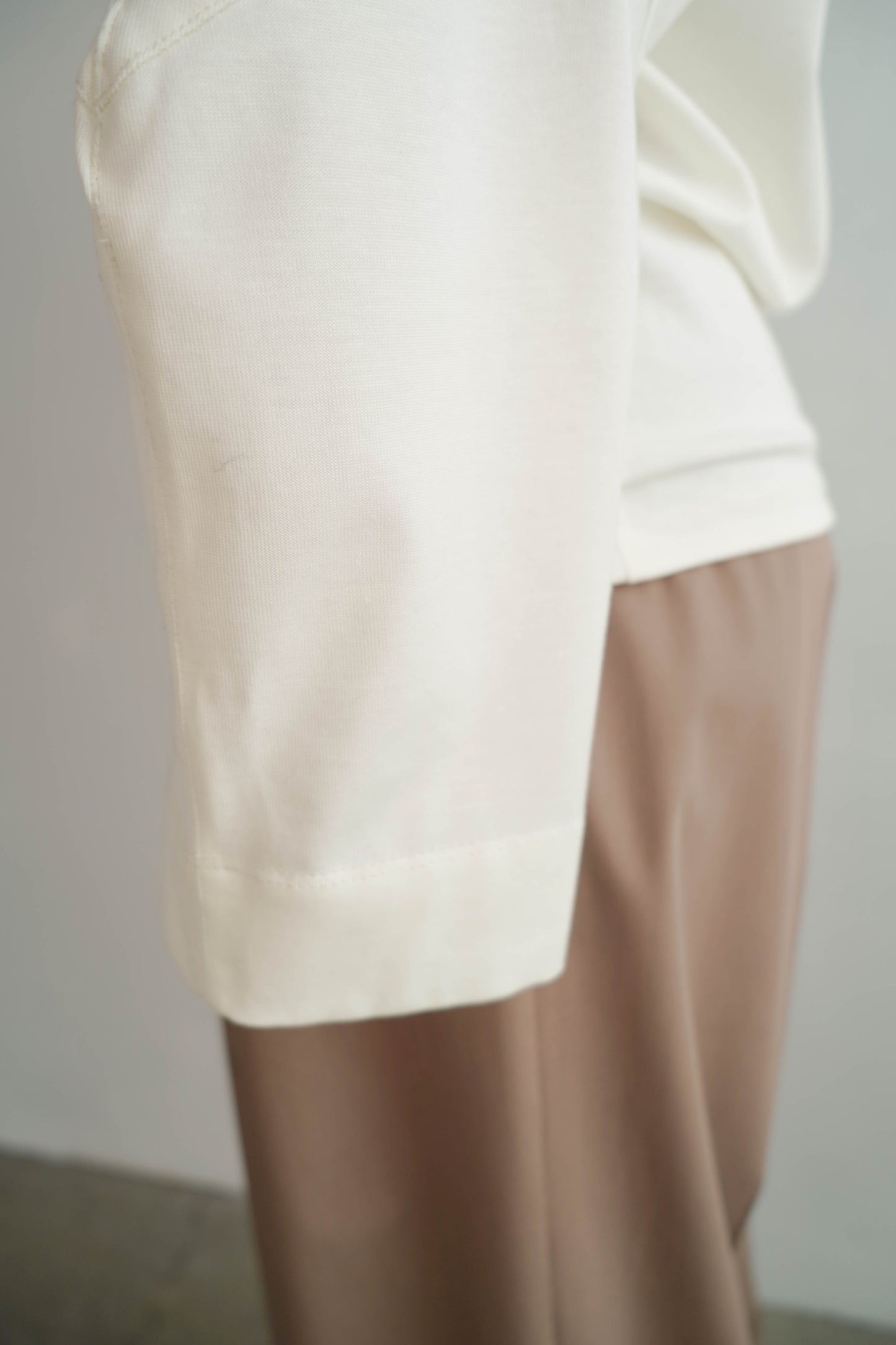 Seamed Shirt / OFFWHITE