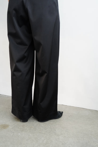 Satin Tuck Pants / BLACK/身長156cm以下の方限定