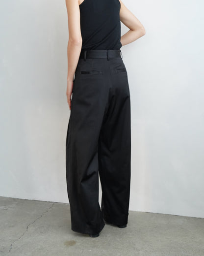 Satin Tuck Pants / BLACK/身長156cm以下の方限定