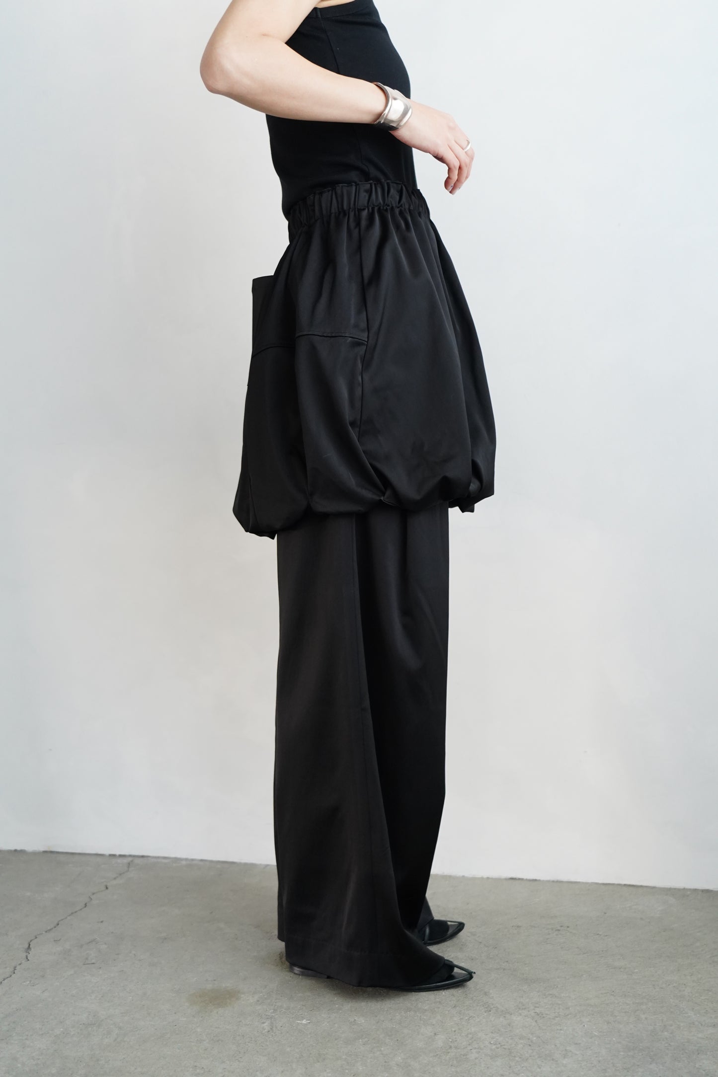 Satin Balloon Skirt / BLACK