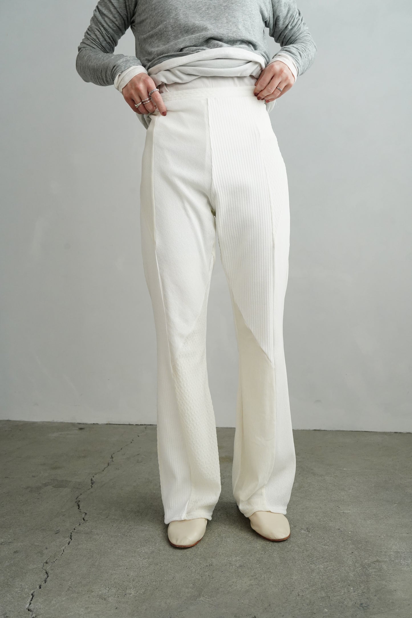 Textured Lace Pants / WHITE