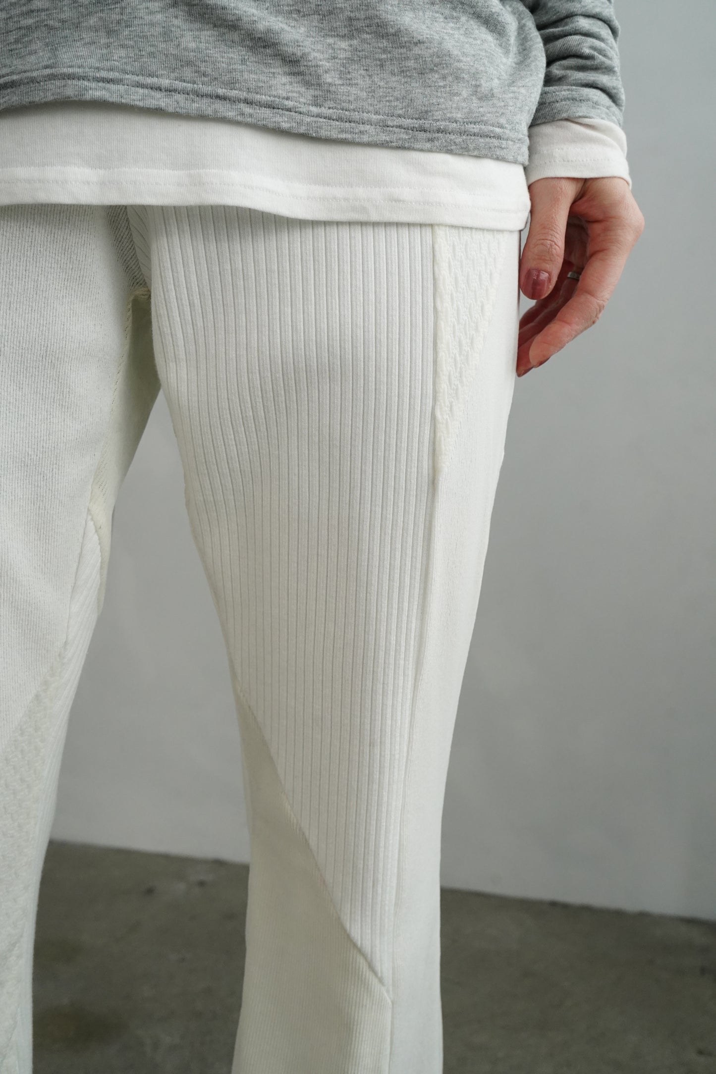 Textured Lace Pants / WHITE