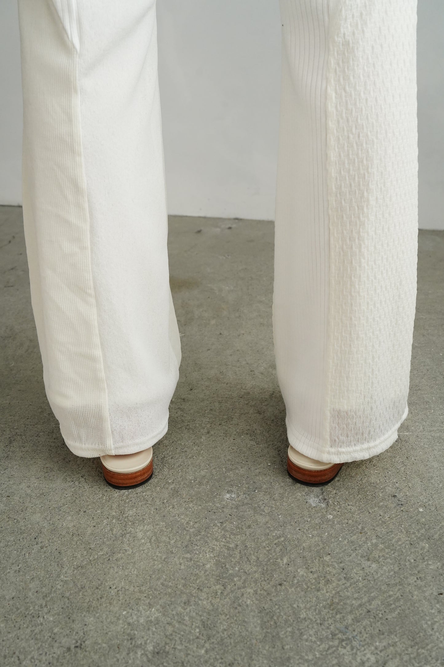 Textured Lace Pants / WHITE