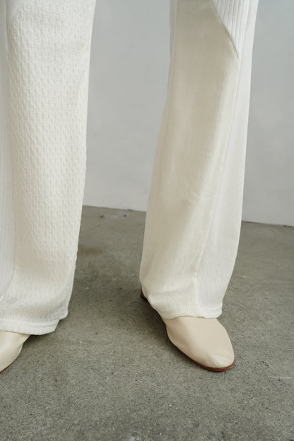 Textured Lace Pants / WHITE