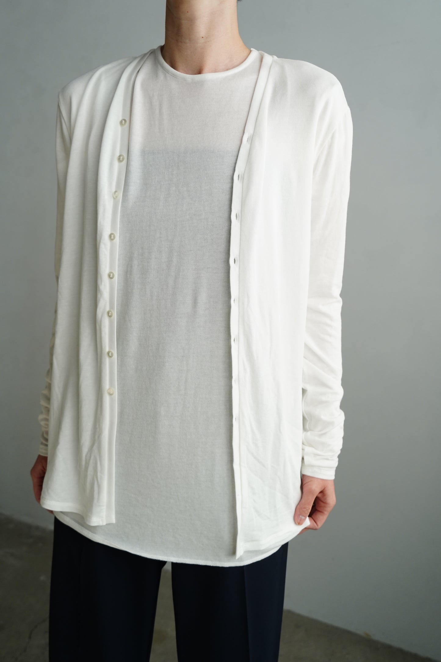 Powdery Cardigan / WHITE