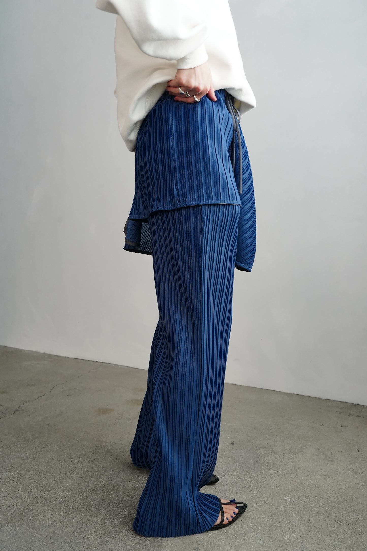 Pleats Wrap Skirt Pants / BLUE