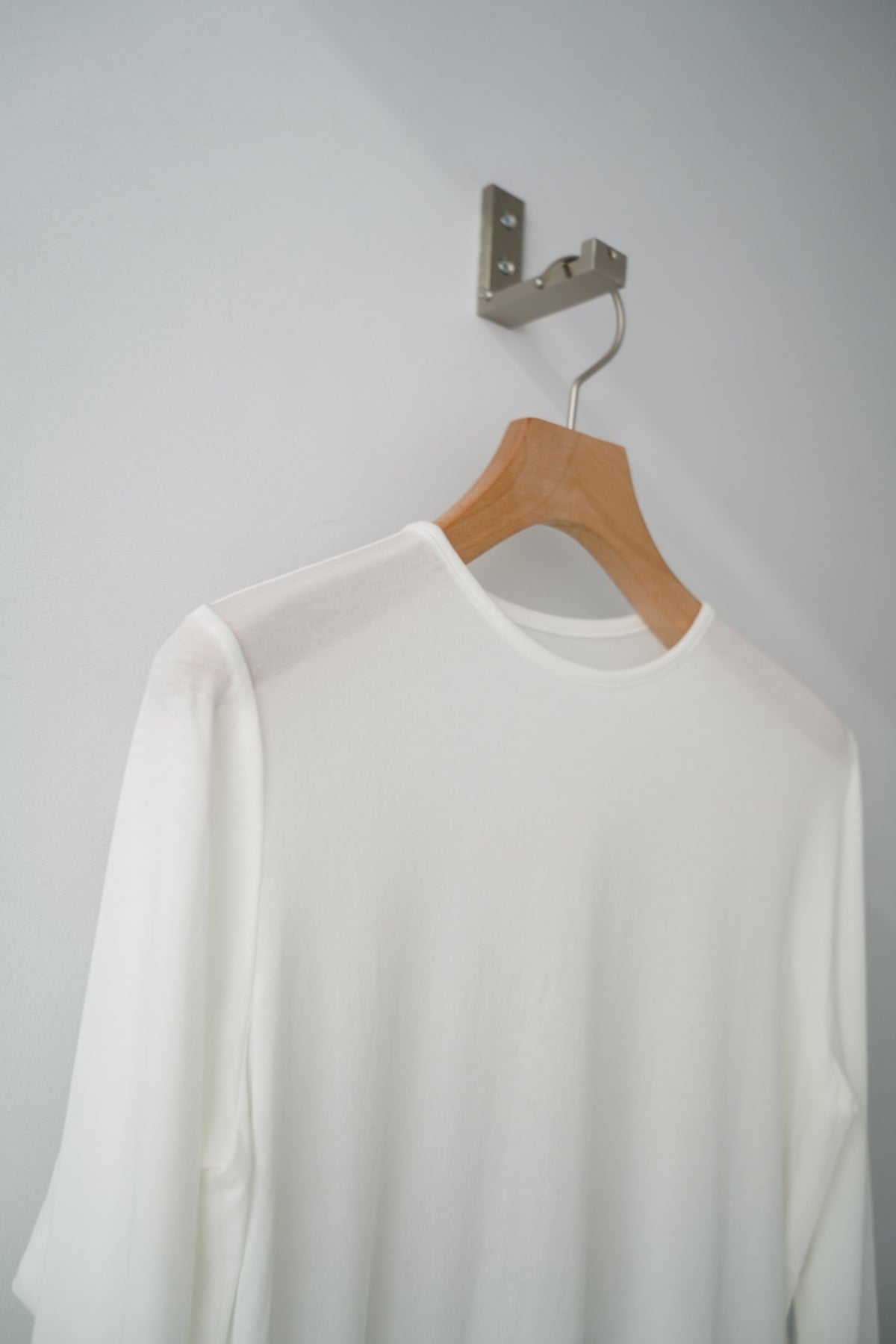 Powdery Pullover / OFFWHITE