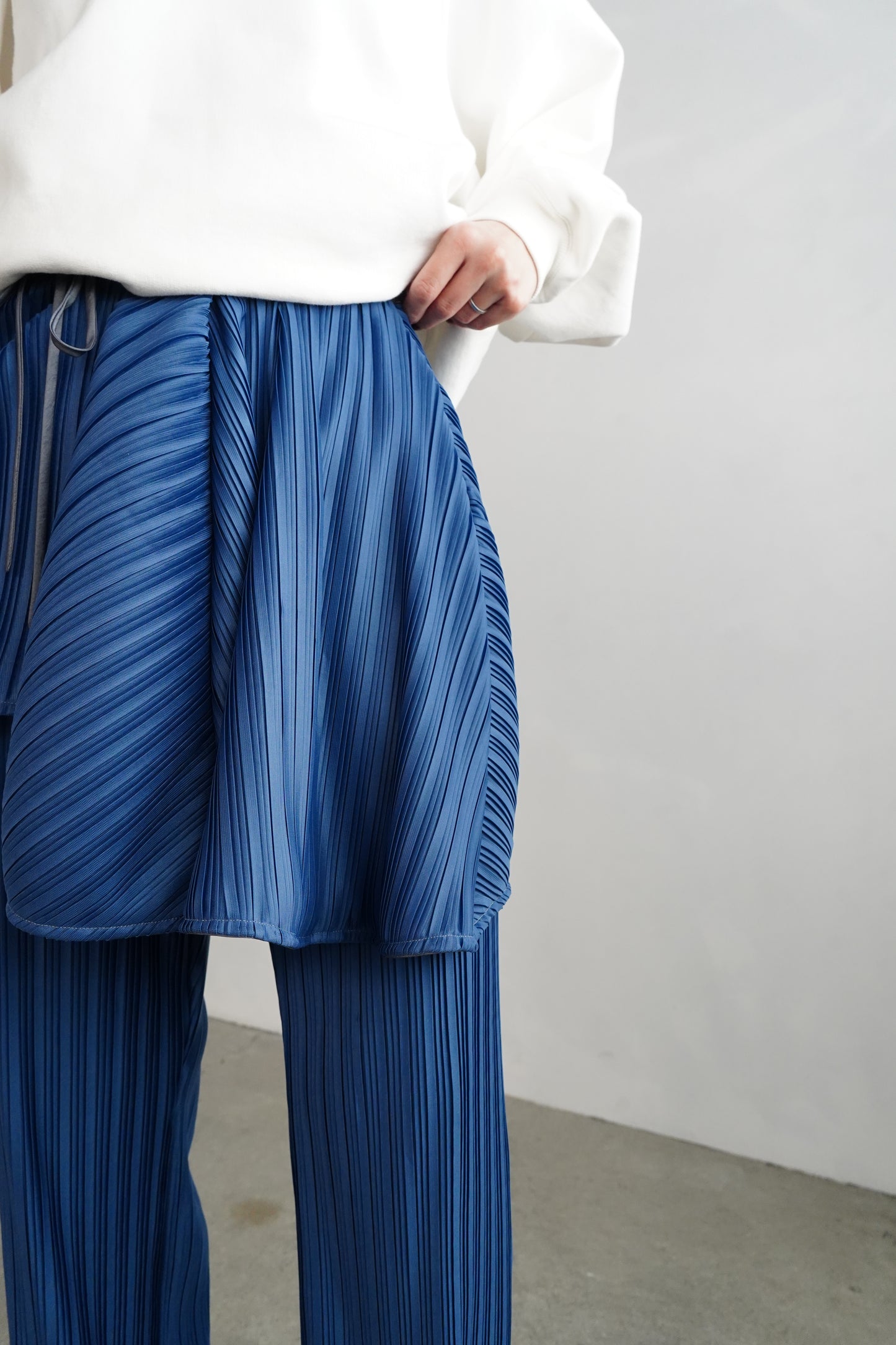 Pleats Wrap Skirt Pants / BLUE