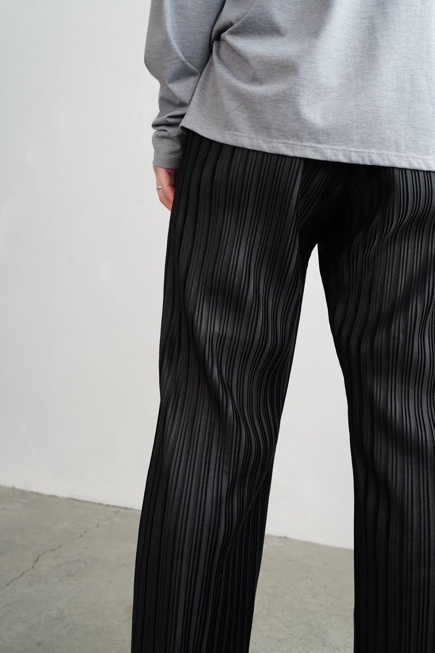 Pleats Wrap Skirt Pants / BLACK -4月24日発送-