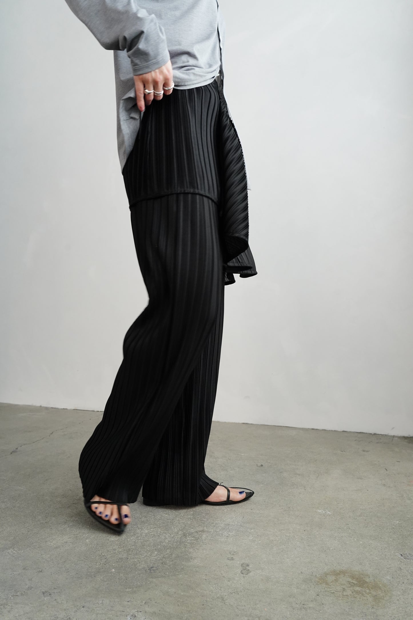 Pleats Wrap Skirt Pants / BLACK -4月24日発送-