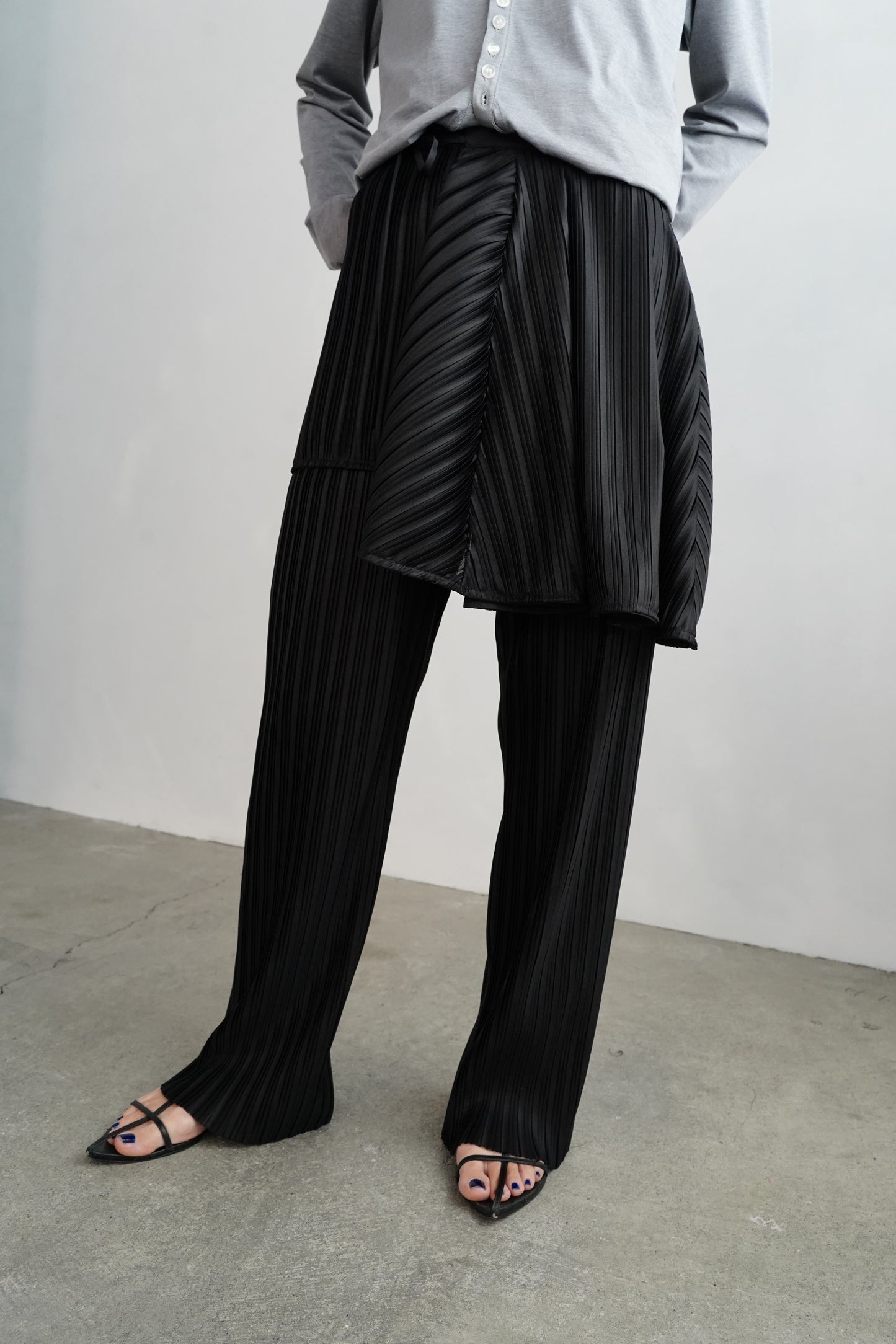 Pleats Wrap Skirt Pants / BLACK -4月24日発送-