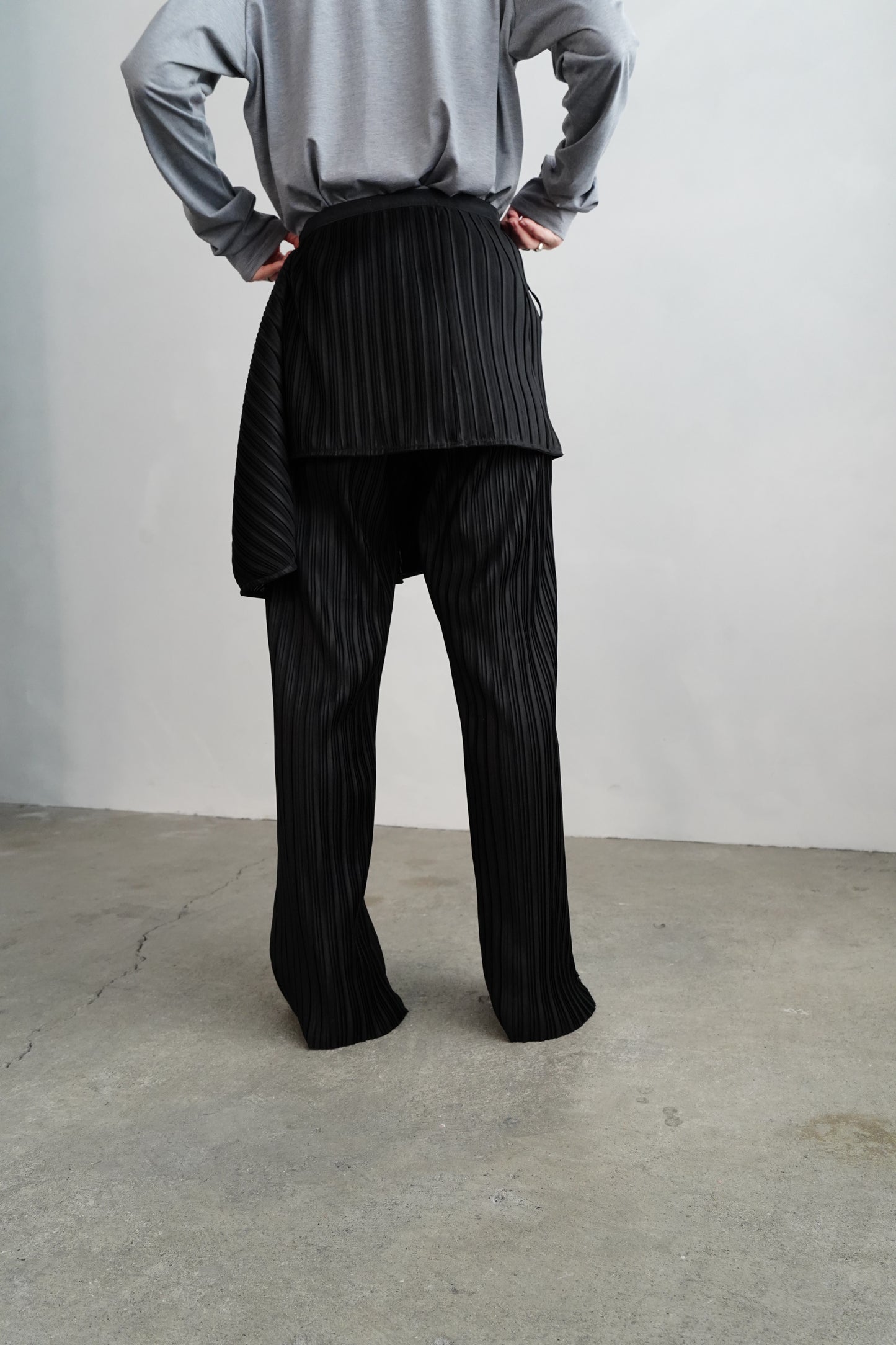 Pleats Wrap Skirt Pants / BLACK -4月24日発送-