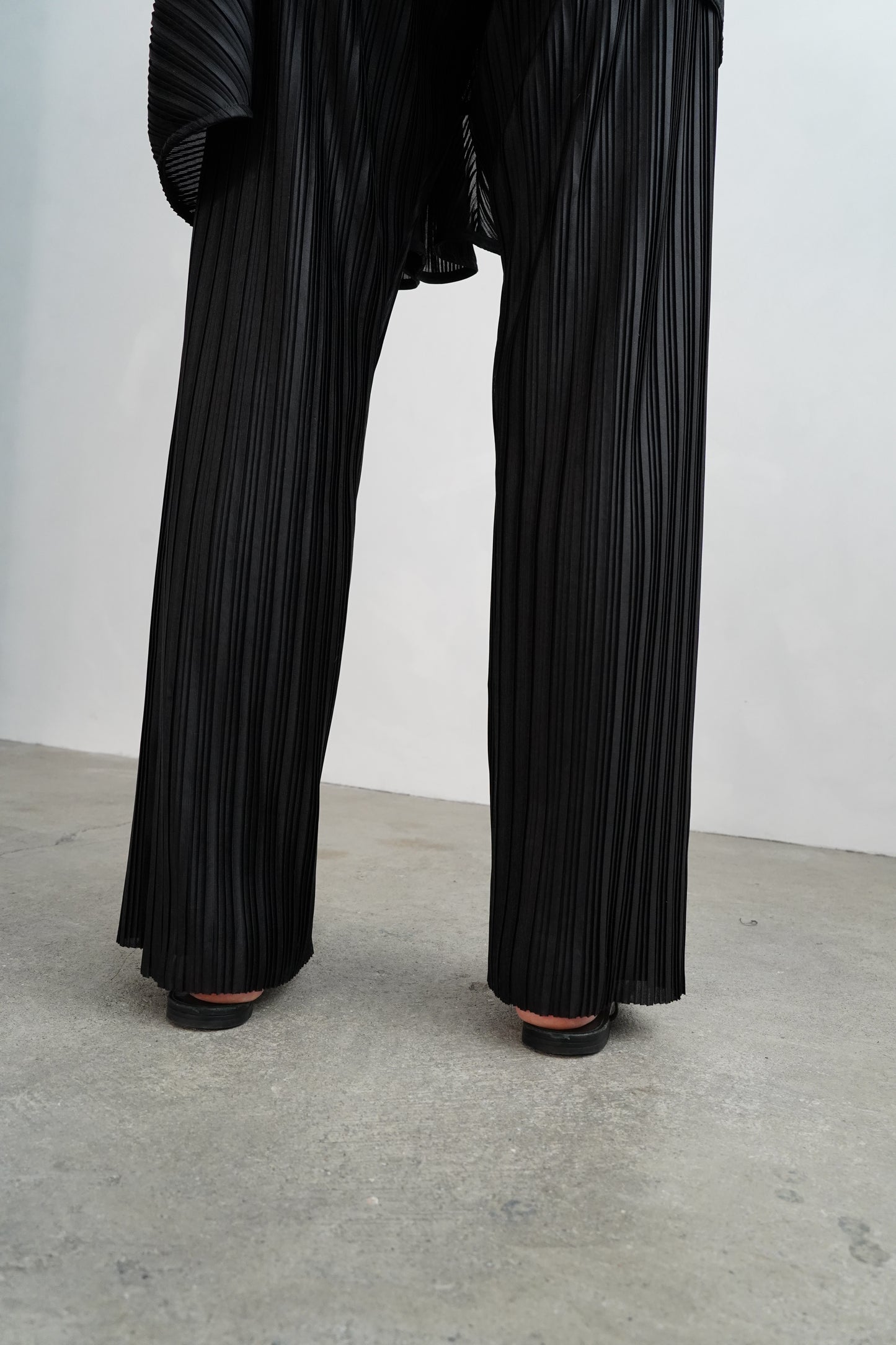 Pleats Wrap Skirt Pants / BLACK -4月24日発送-