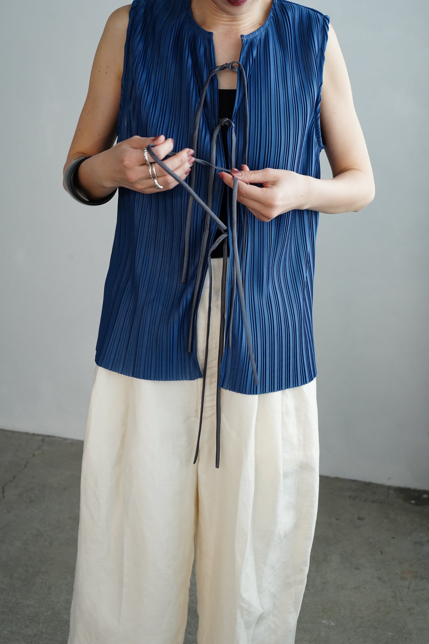 Pleats Vest / BLUE -4月24日発送-
