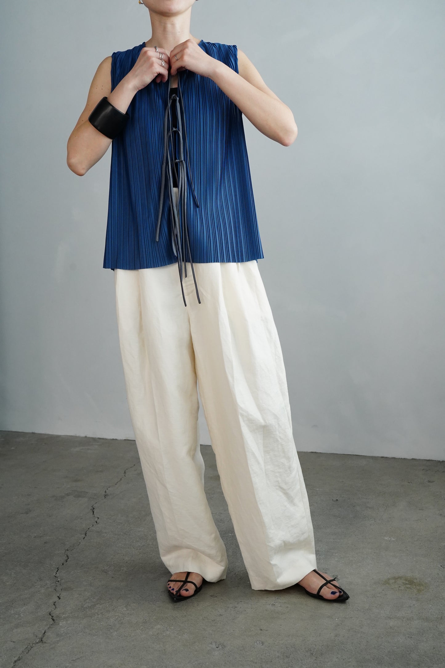 Pleats Vest / BLUE -4月24日発送-