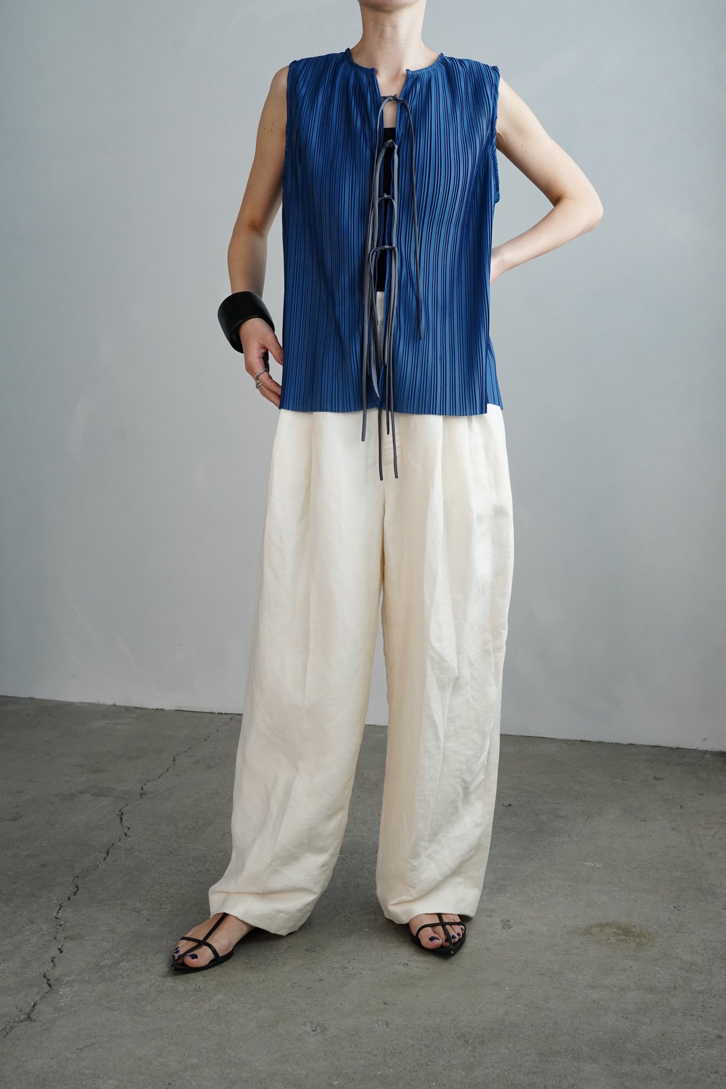 Pleats Vest / BLUE -4月24日発送-