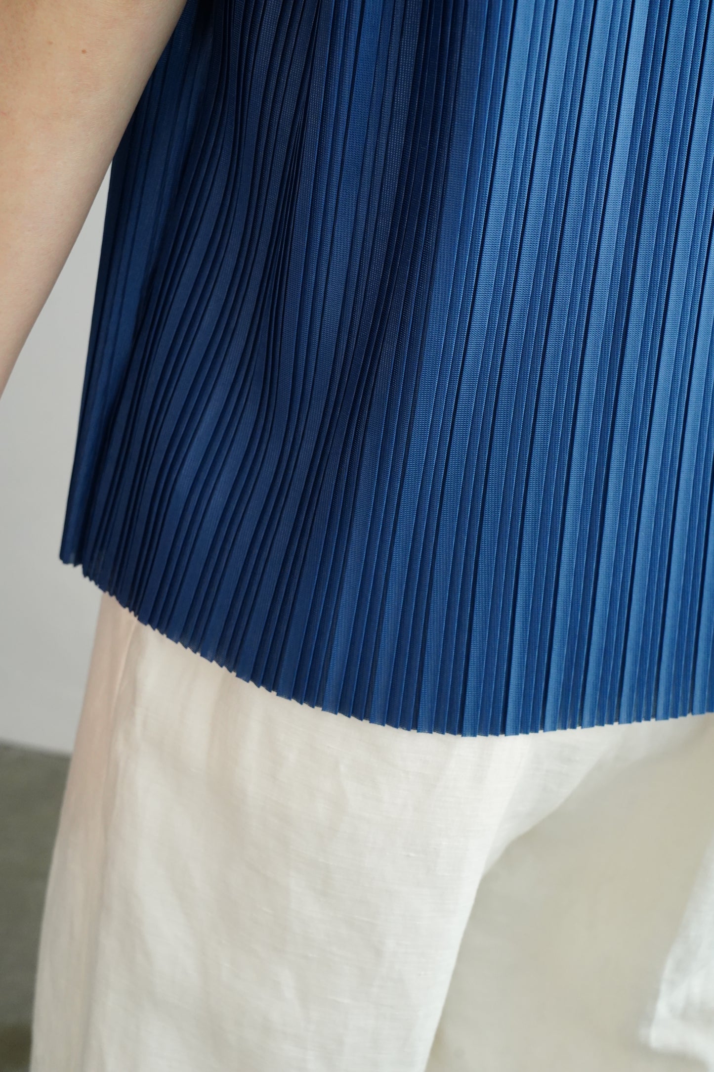 Pleats Vest / BLUE -4月24日発送-