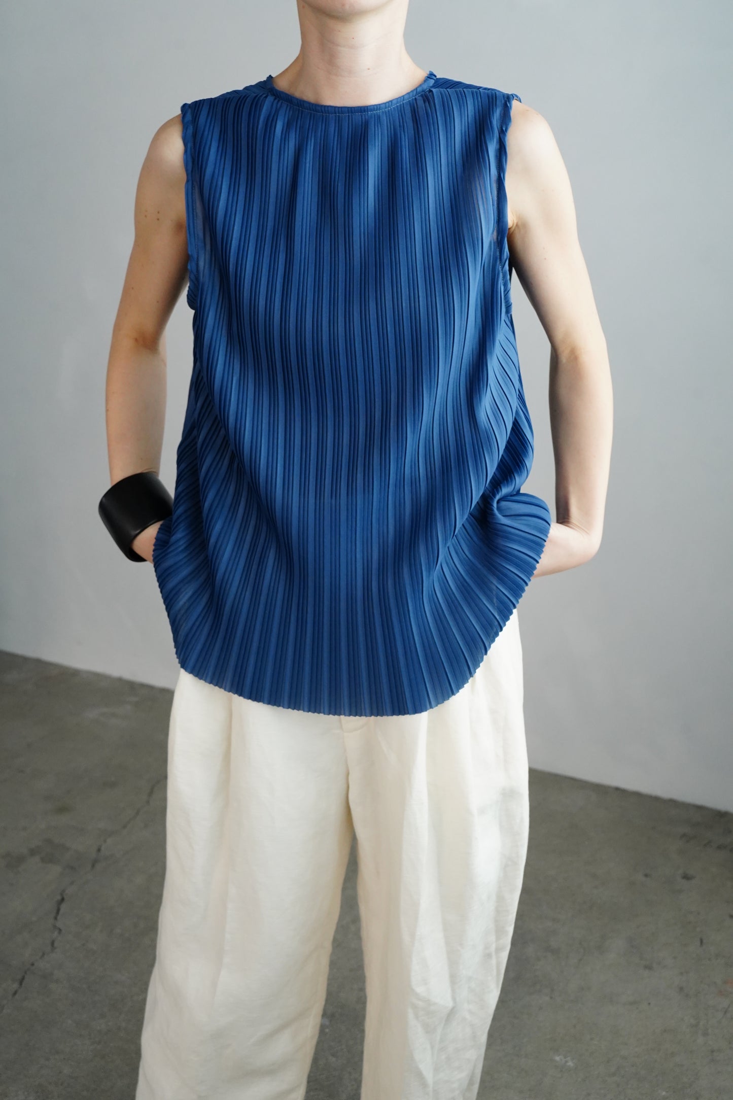 Pleats Vest / BLUE -4月24日発送-