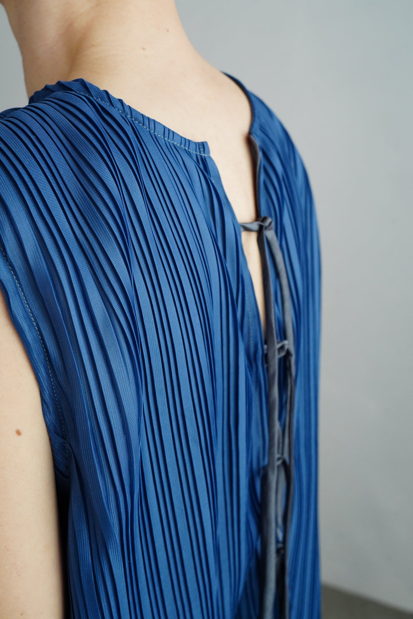 Pleats Vest / BLUE -4月24日発送-