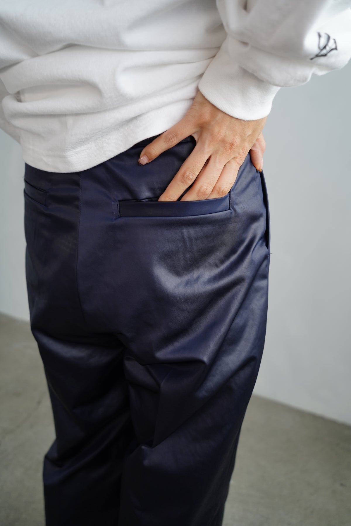 Arti Leather Pants / NAVY -10月31日発送-