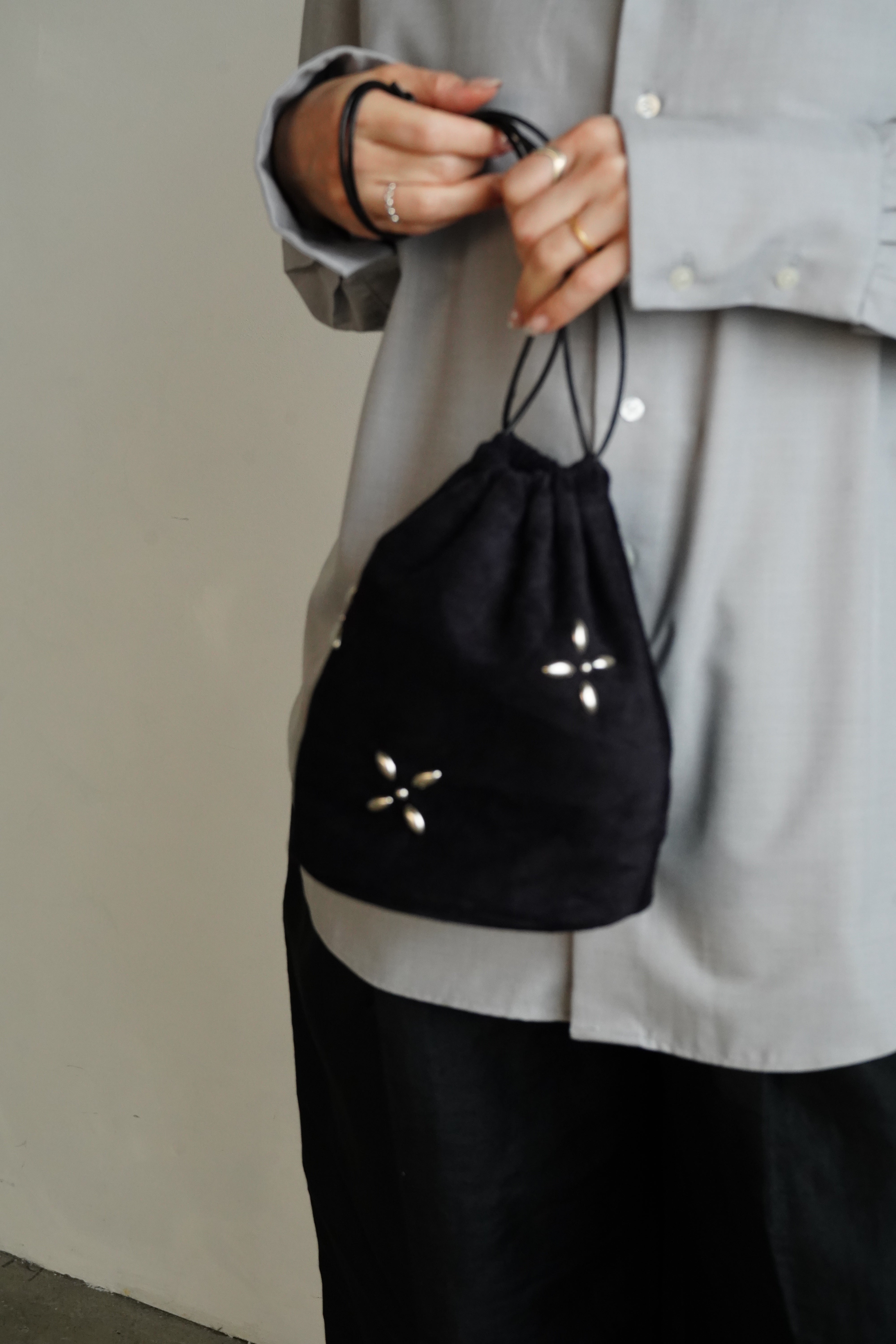 ＆her Suede Studs Bag 限定 Suede Studs Bag / BLACK – &her