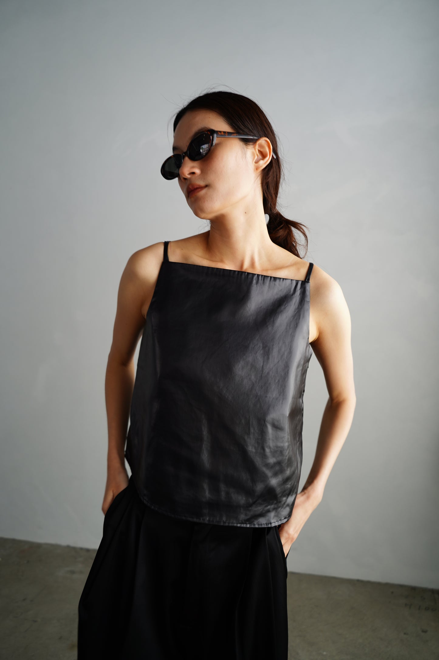 Gloss Cami / BLACK