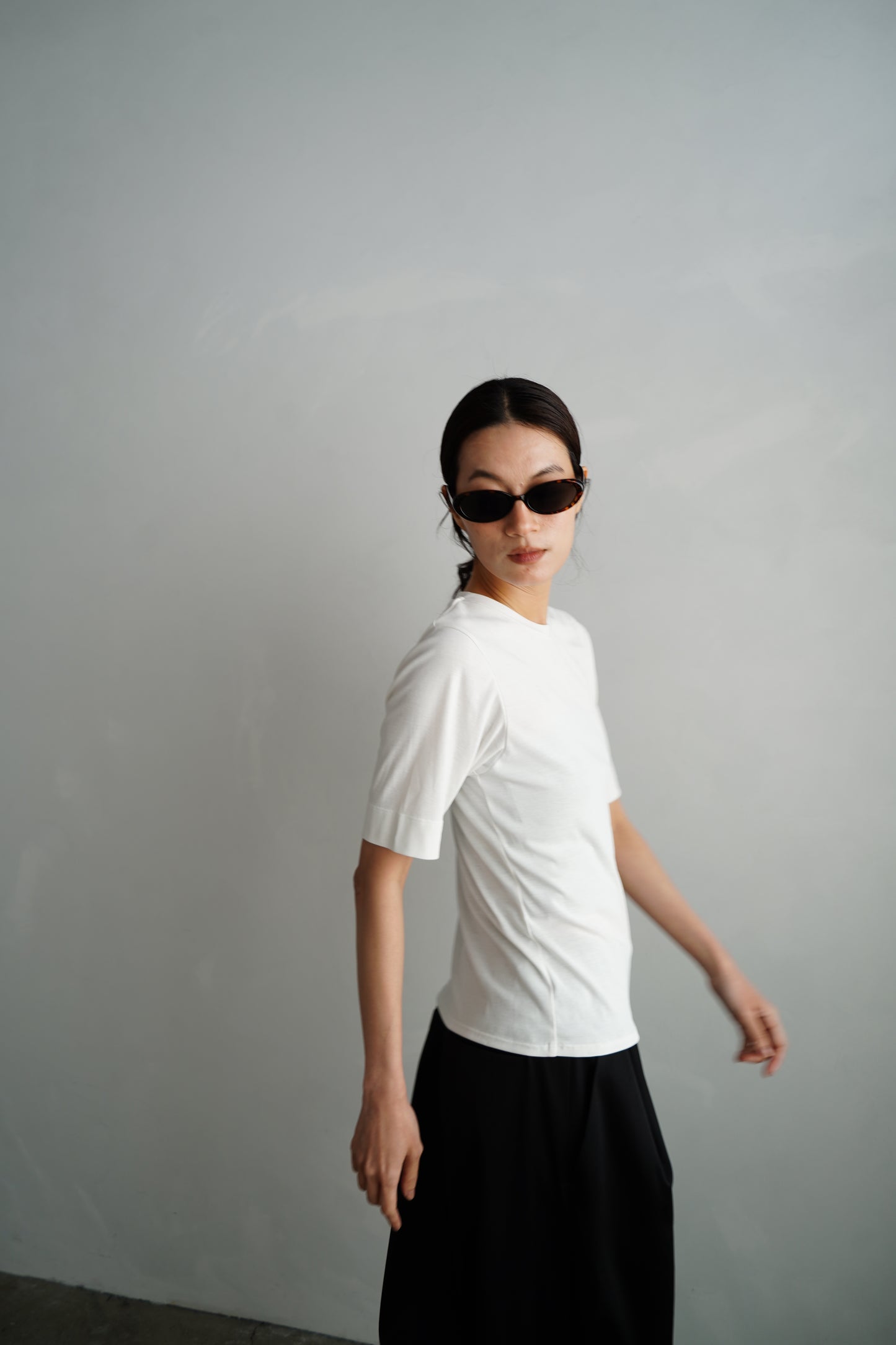 Set T / WHITE