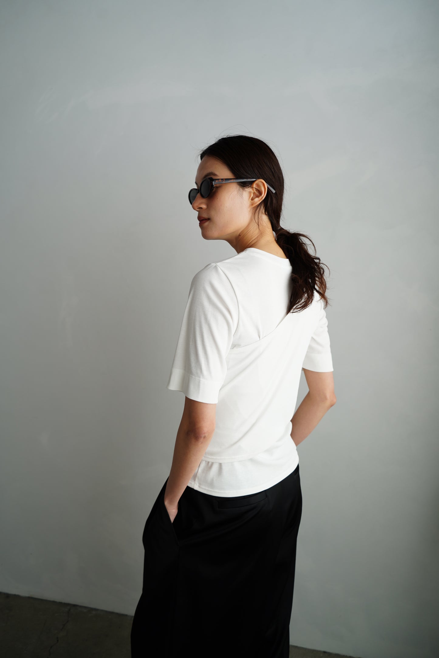 Set T / WHITE