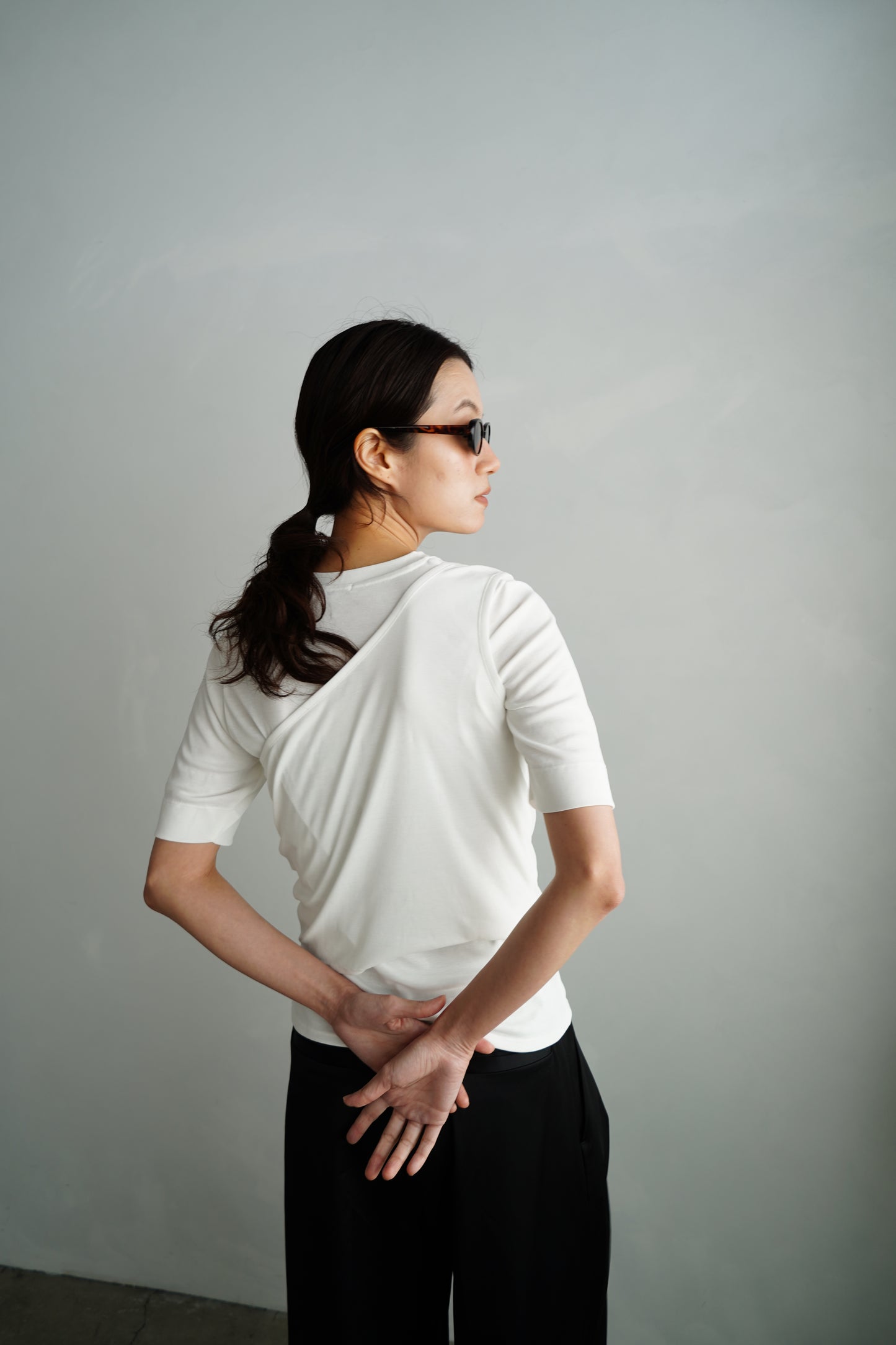 Set T / WHITE