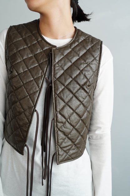 Quilted Vest / BROWN