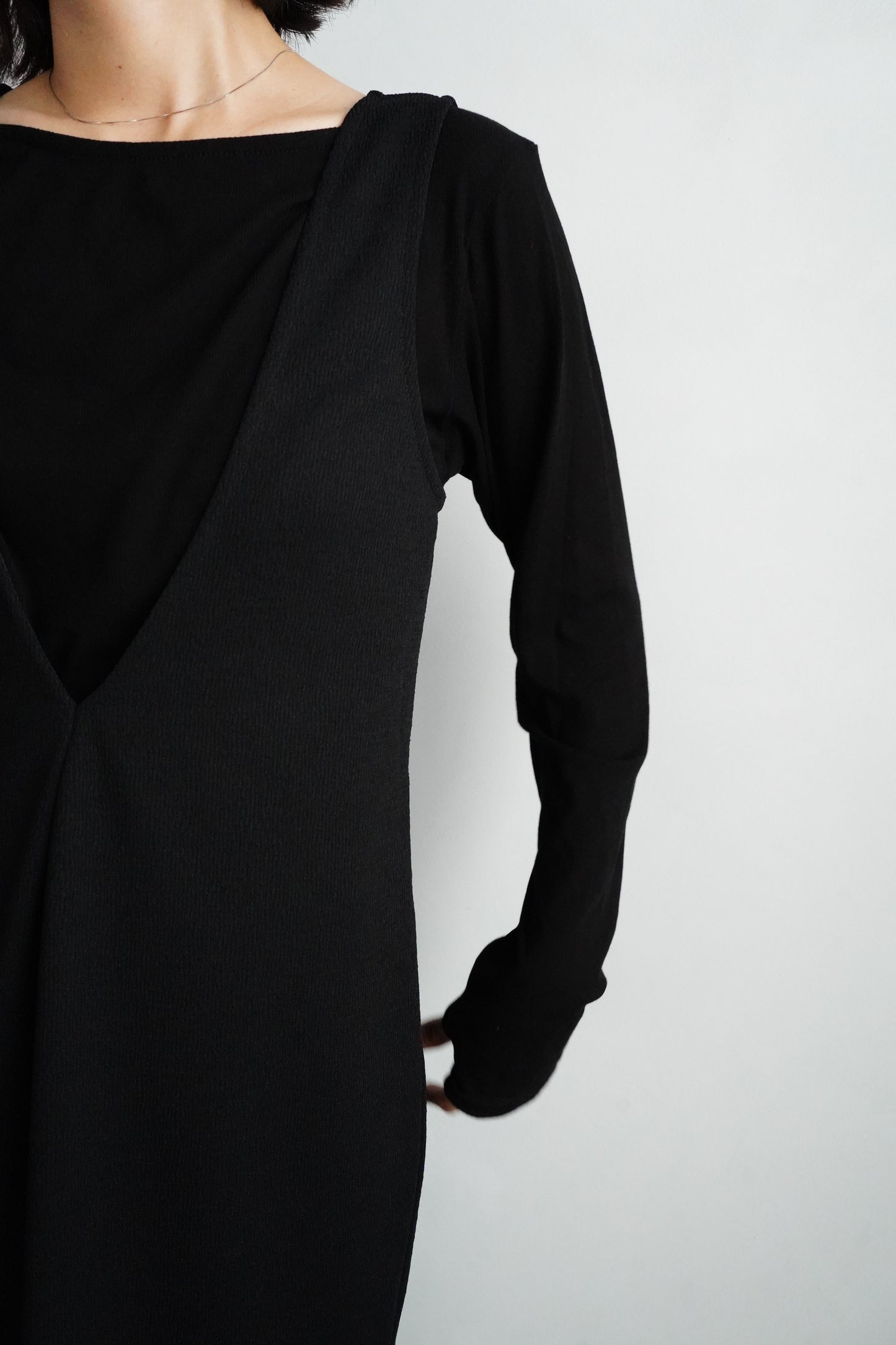 Vneck Jersey Dress / BLACK -9月15-20日発送-