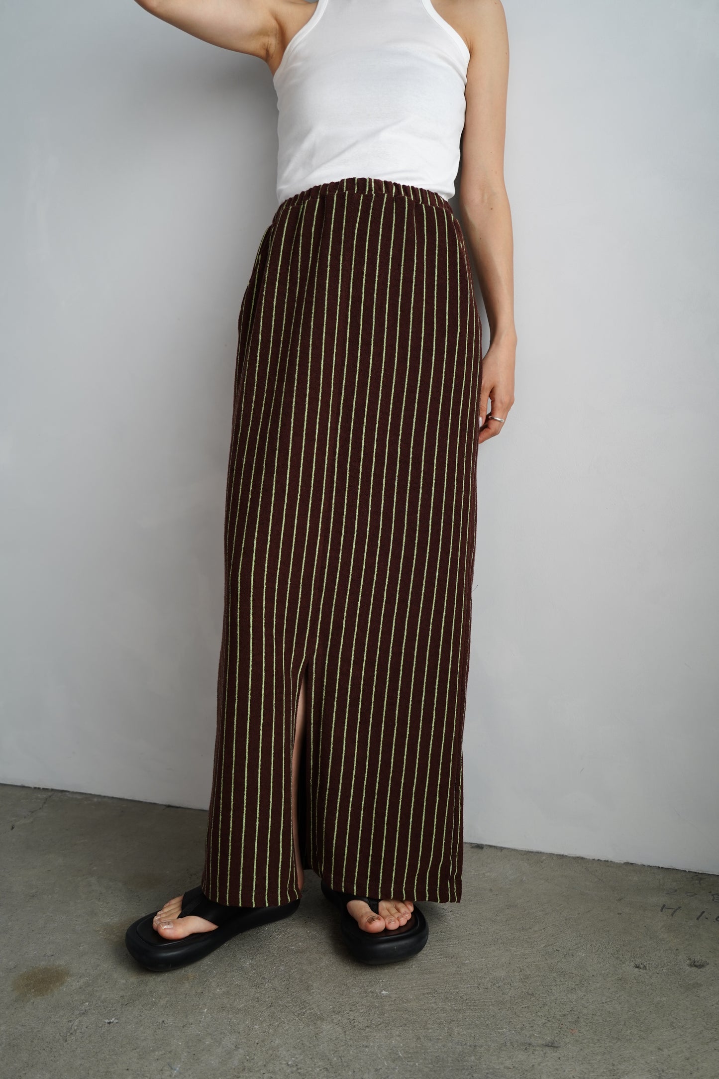 THE PILE SKIRT / BROWN