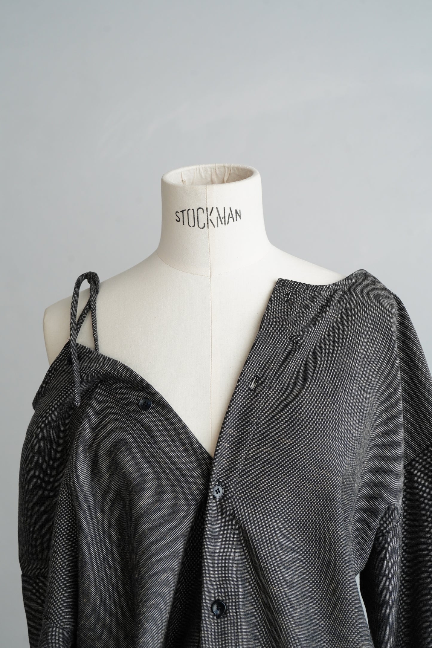 Nocollar Strap Shirts / GRAY -9月20−25日発送-