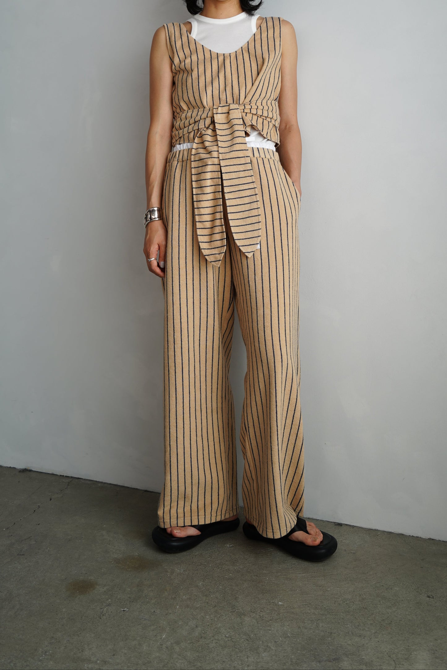 THE PILE WRAP TOP / BEIGE