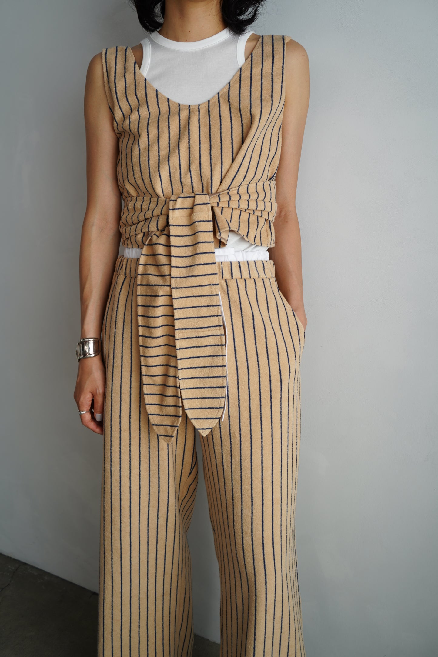 THE PILE WRAP TOP / BEIGE