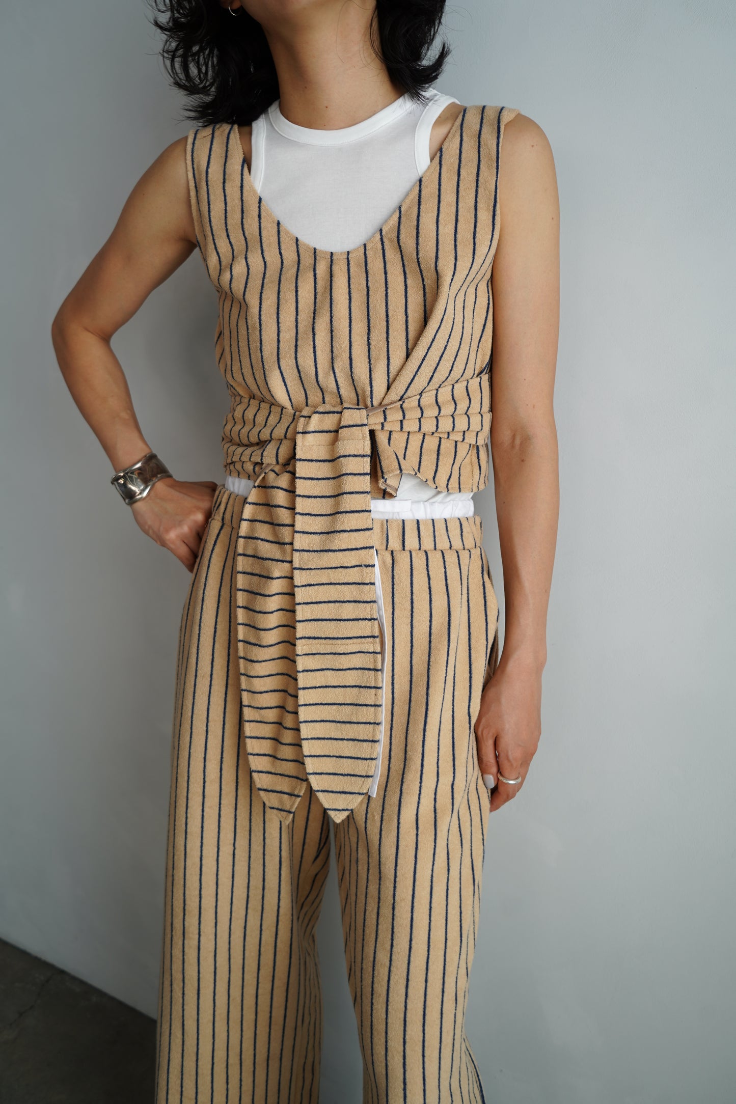 THE PILE WRAP TOP / BEIGE