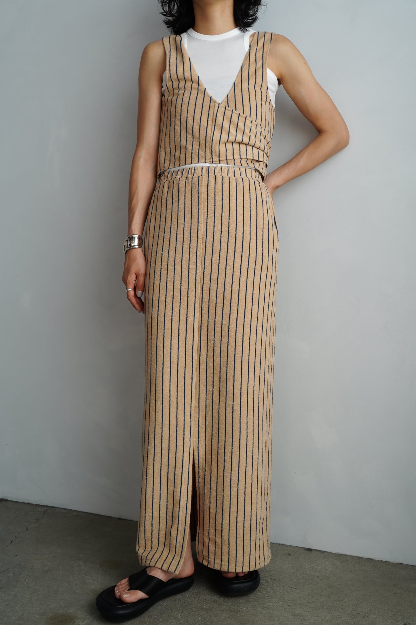 THE PILE SKIRT / BEIGE