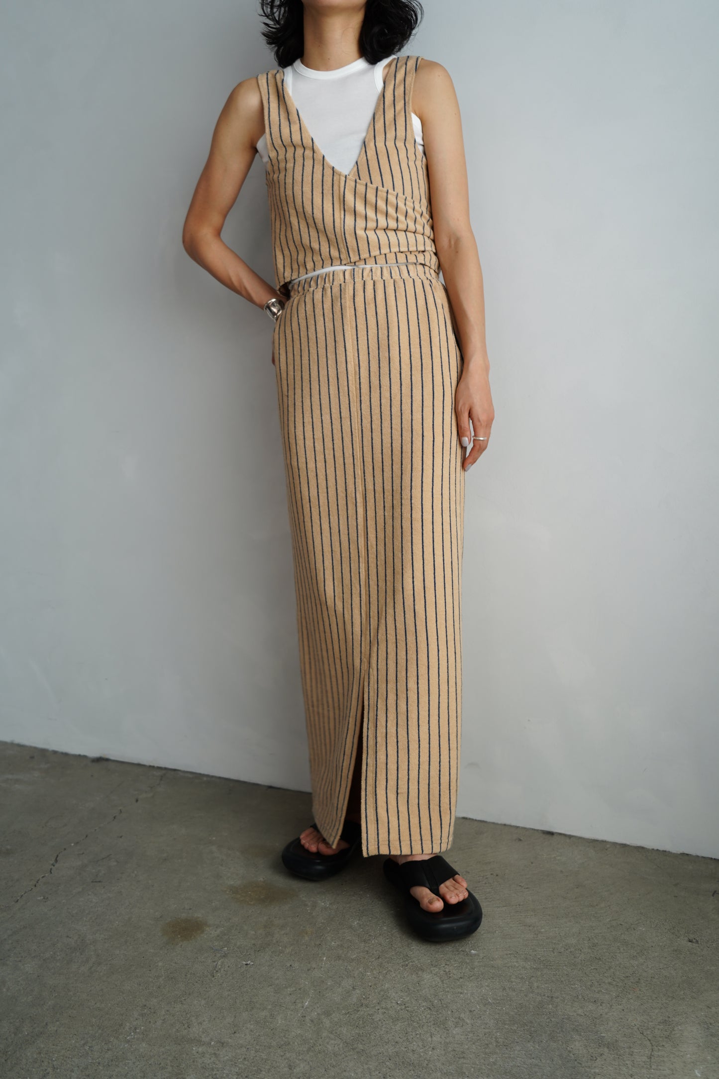 THE PILE SKIRT / BEIGE
