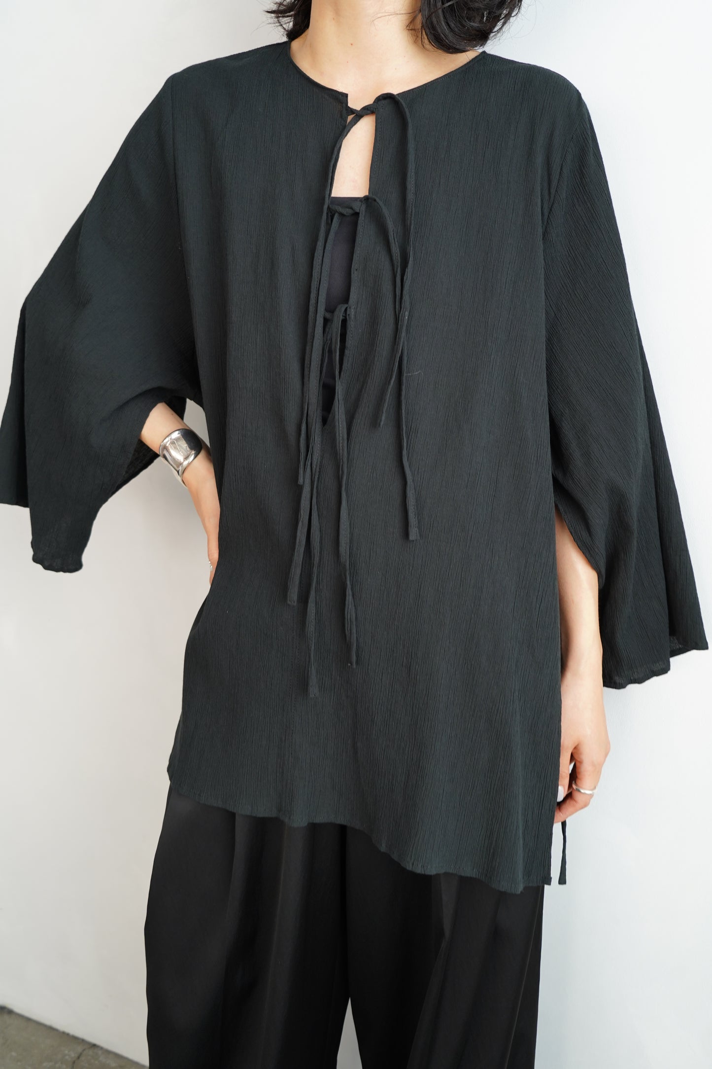 Ripple Cape Top / BLACK