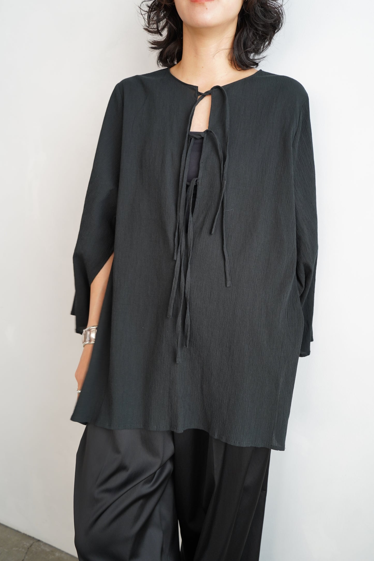 Ripple Cape Top / BLACK