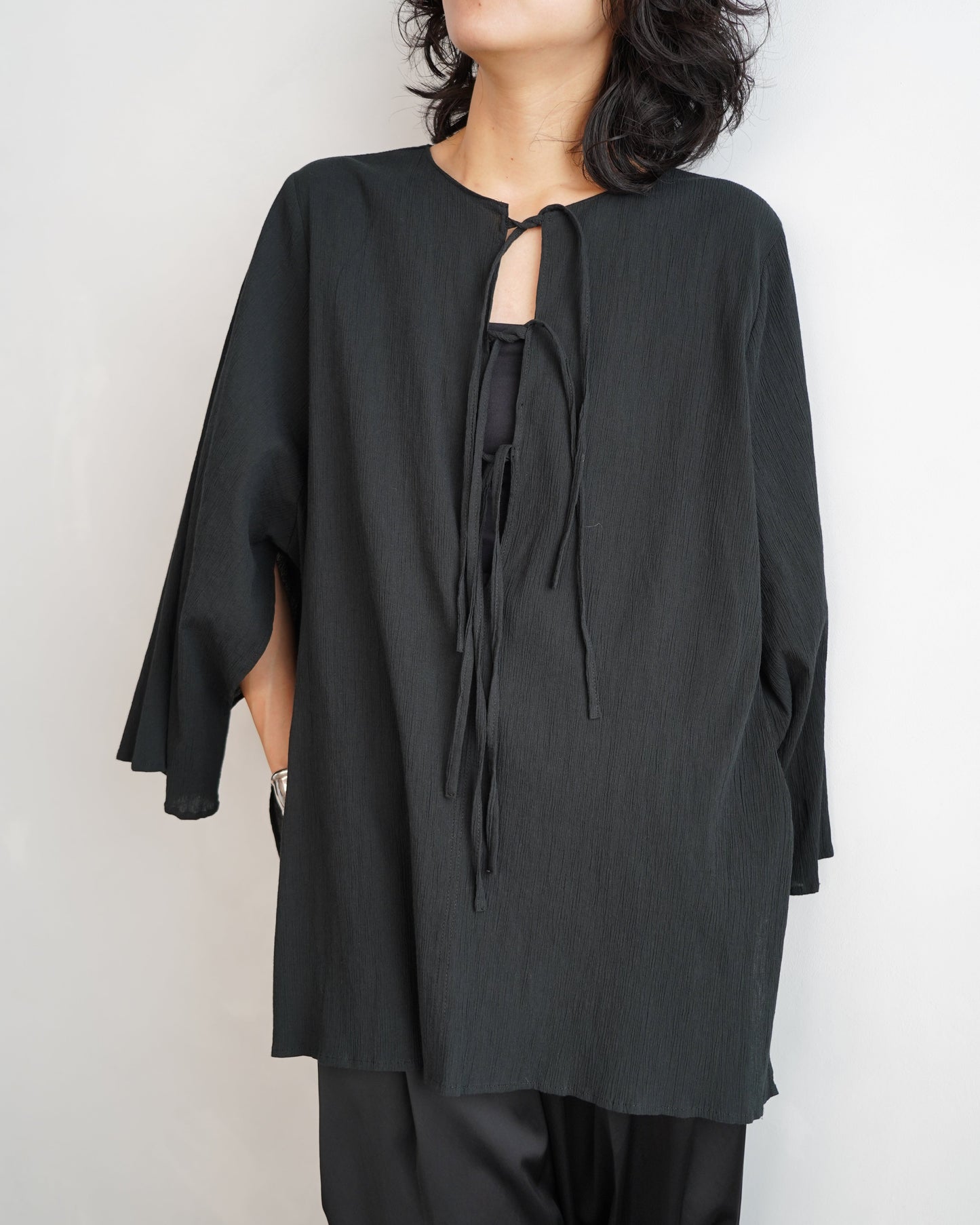 Ripple Cape Top / BLACK