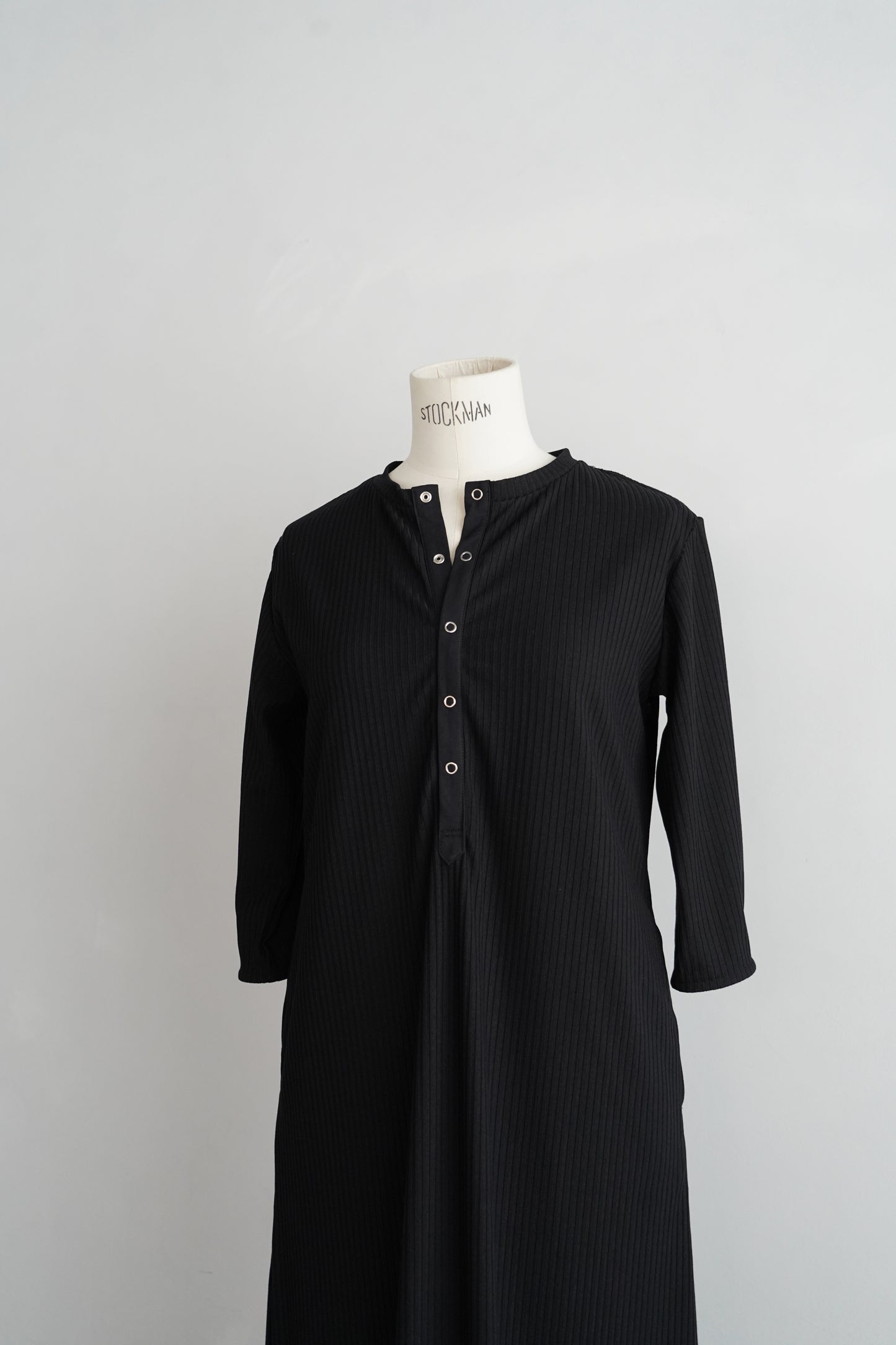 【期間限定販売】Rib Henley Onepiece / BLACK -7月6-10日発送 -