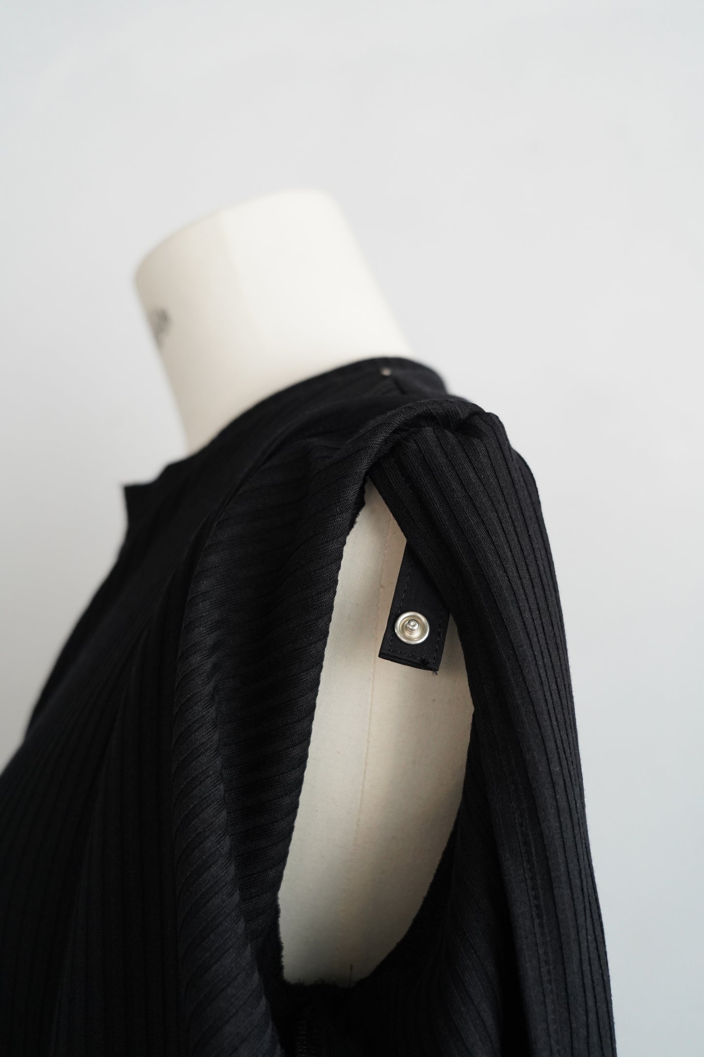 【期間限定販売】Rib Henley Onepiece / BLACK -7月6-10日発送 -